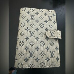 Used in excellent Louis Vuitton Monogram Canvas Agenda Cover - Blue on Cream